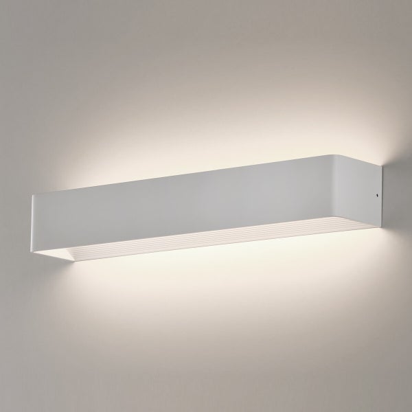 Icon sein&auml;valaisin valkoinen LED 32W 3162lm CRI90 LED 2700K/3000K/4000K liukukytkin